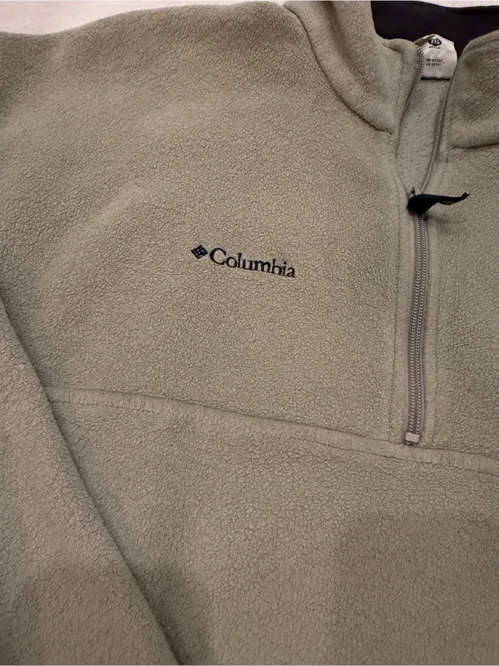 Columbia Men's Sage Green Half-Zip Fleece Pullover